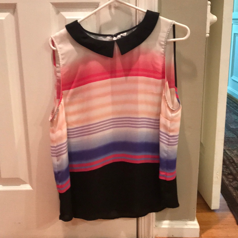 Striped sleeveless Peter Pan collared blouse!